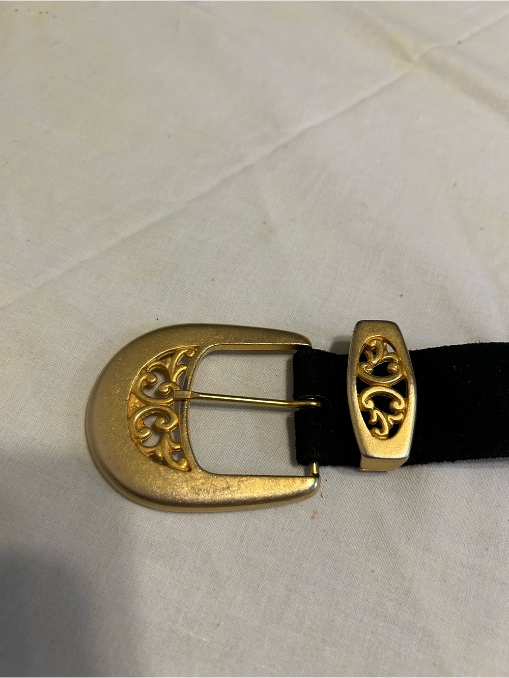 Georgiou VTG Suede Black Belt with Decorative Gold Filigree Buckle - Picture 3 of 4